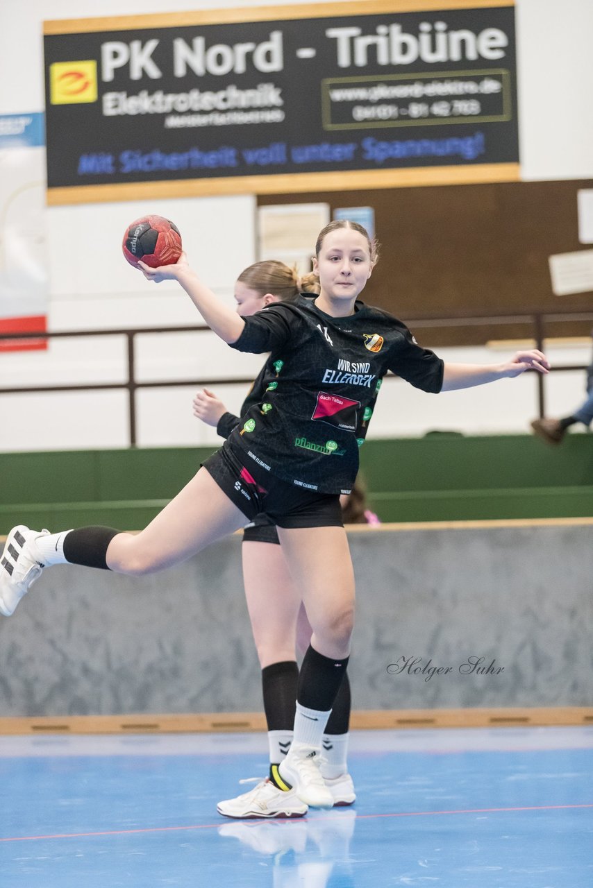 Bild 185 - wBJ TSV Ellerbek - TSV Uetersen : Ergebnis: 15:10